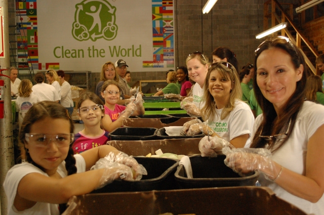 Resultado de imagen de clean the world